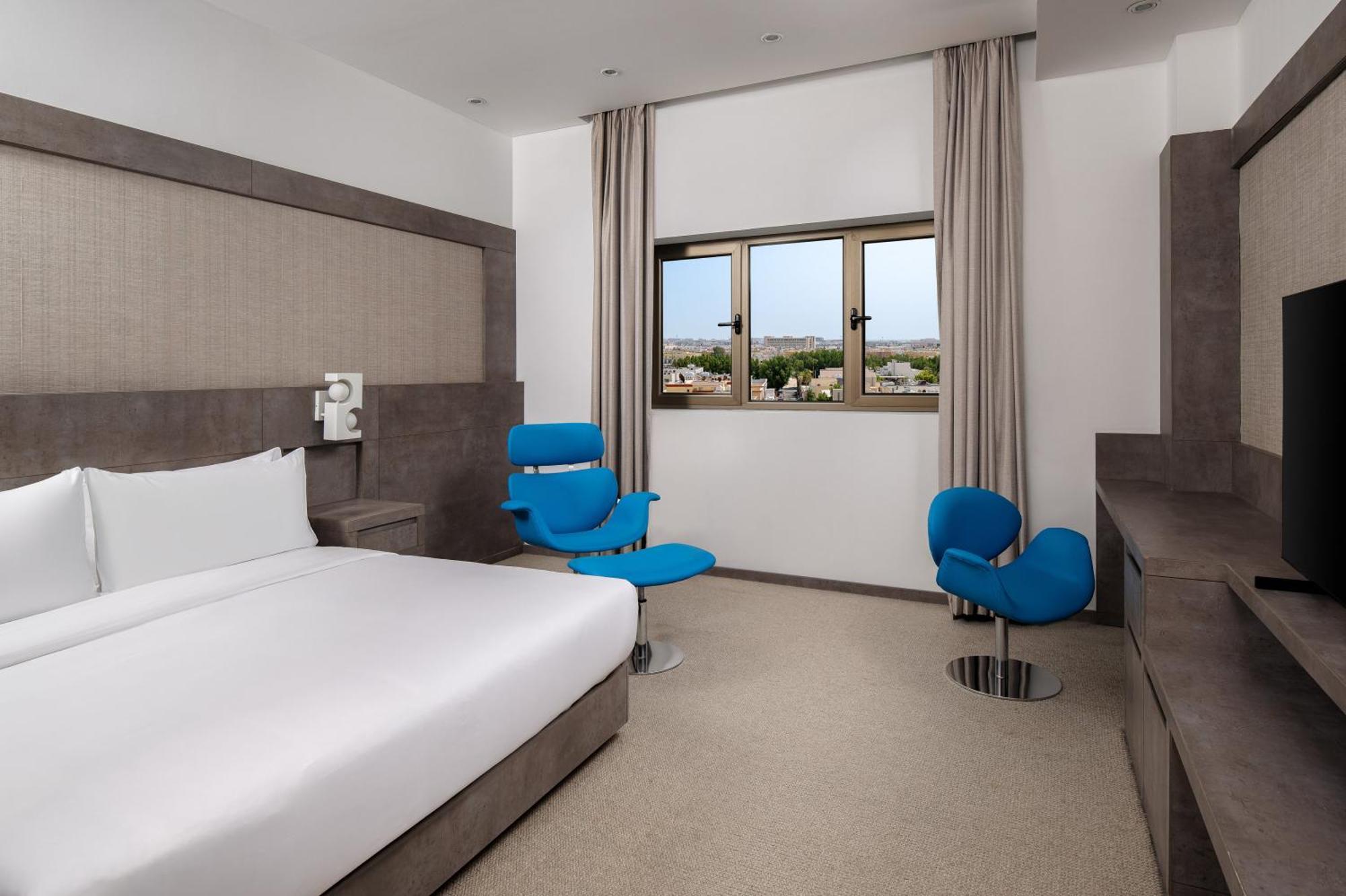 Carlton Al Moaibed Hotel Dammam Exteriör bild A room at the hotel