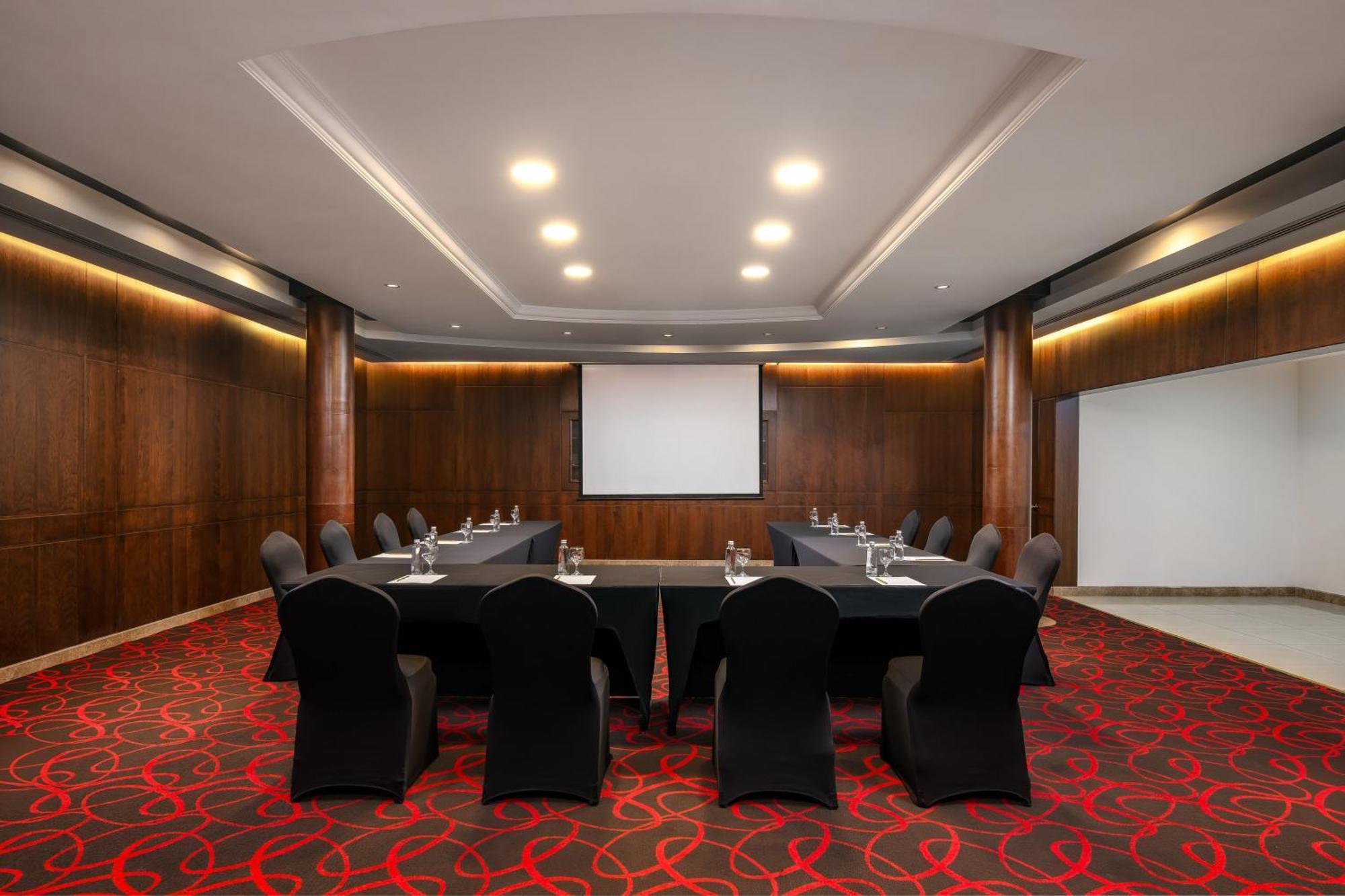 Carlton Al Moaibed Hotel Dammam Exteriör bild Meeting room