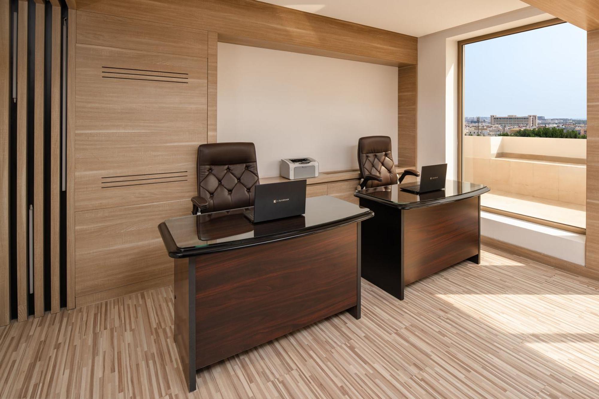 Carlton Al Moaibed Hotel Dammam Exteriör bild Office interior design