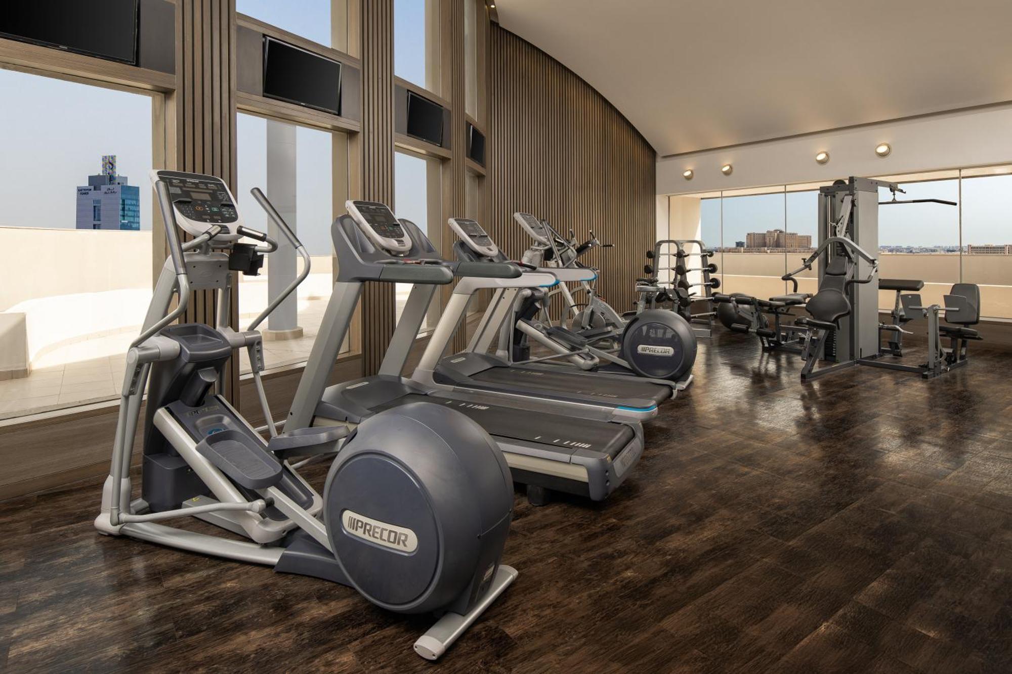 Carlton Al Moaibed Hotel Dammam Exteriör bild A typical gym